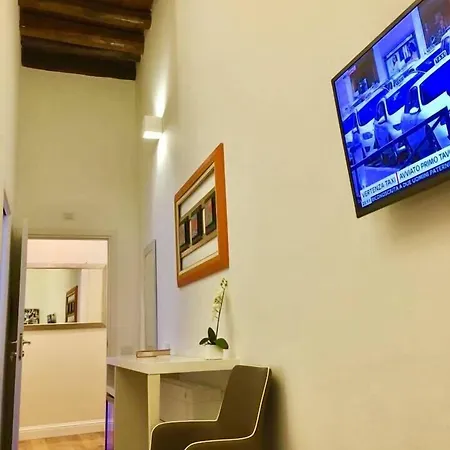 Bed and Breakfast Antico Corso Charme 4*