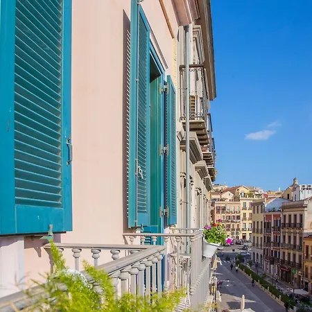 Antico Corso Charme Bed and Breakfast Κάλιαρι
