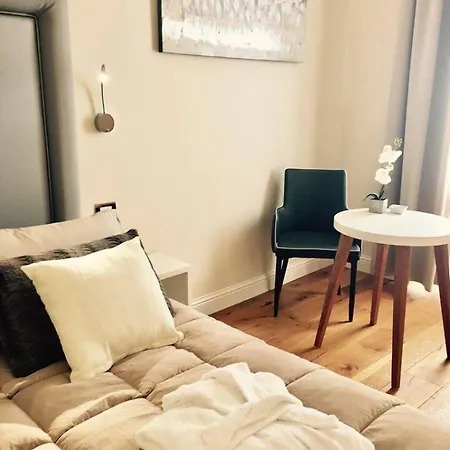Antico Corso Charme B&B