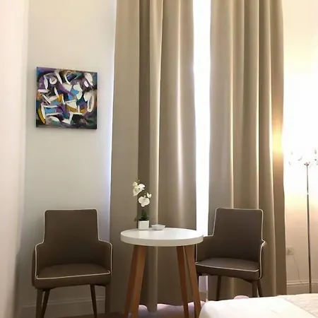 Bed & Breakfast Antico Corso Charme Cagliari