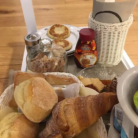 Bed & Breakfast Antico Corso Charme Cagliari