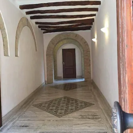 Bed & Breakfast Antico Corso Charme Cagliari