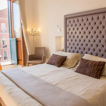 Antico Corso Charme Bed & Breakfast 4*
