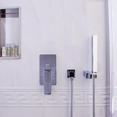 Antico Corso Charme Bed & Breakfast 4*